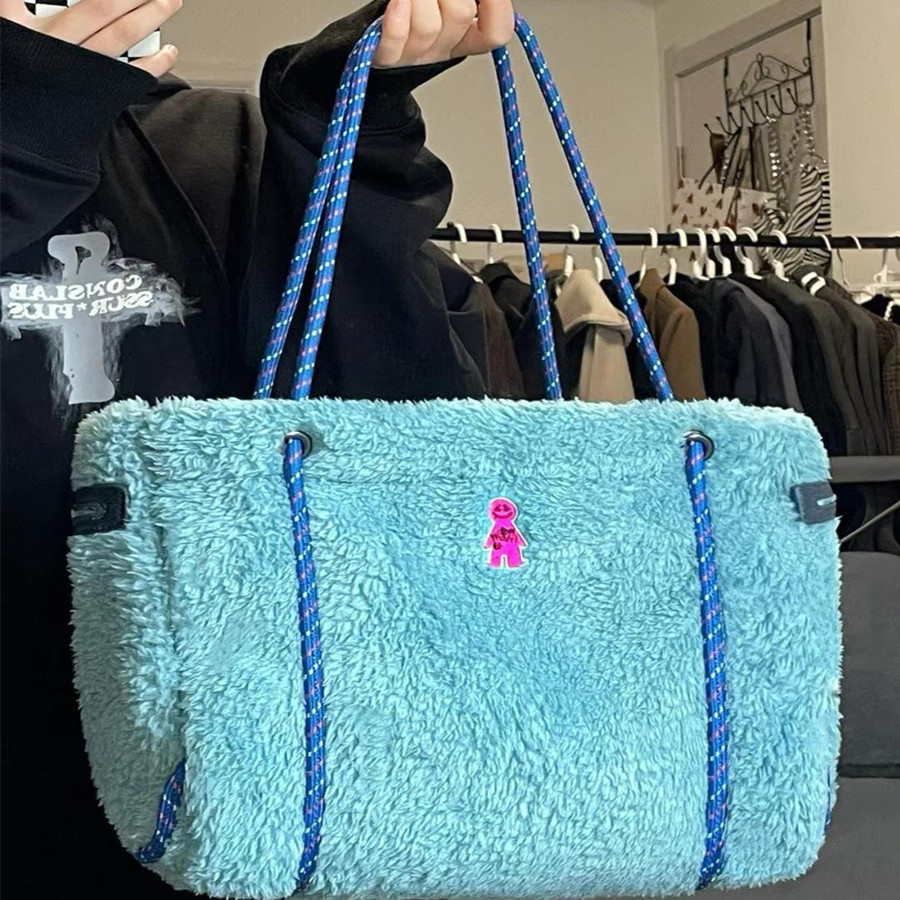 Women’s Gingerbread Man Large Capacity Lamb Wool Shoulder Bag